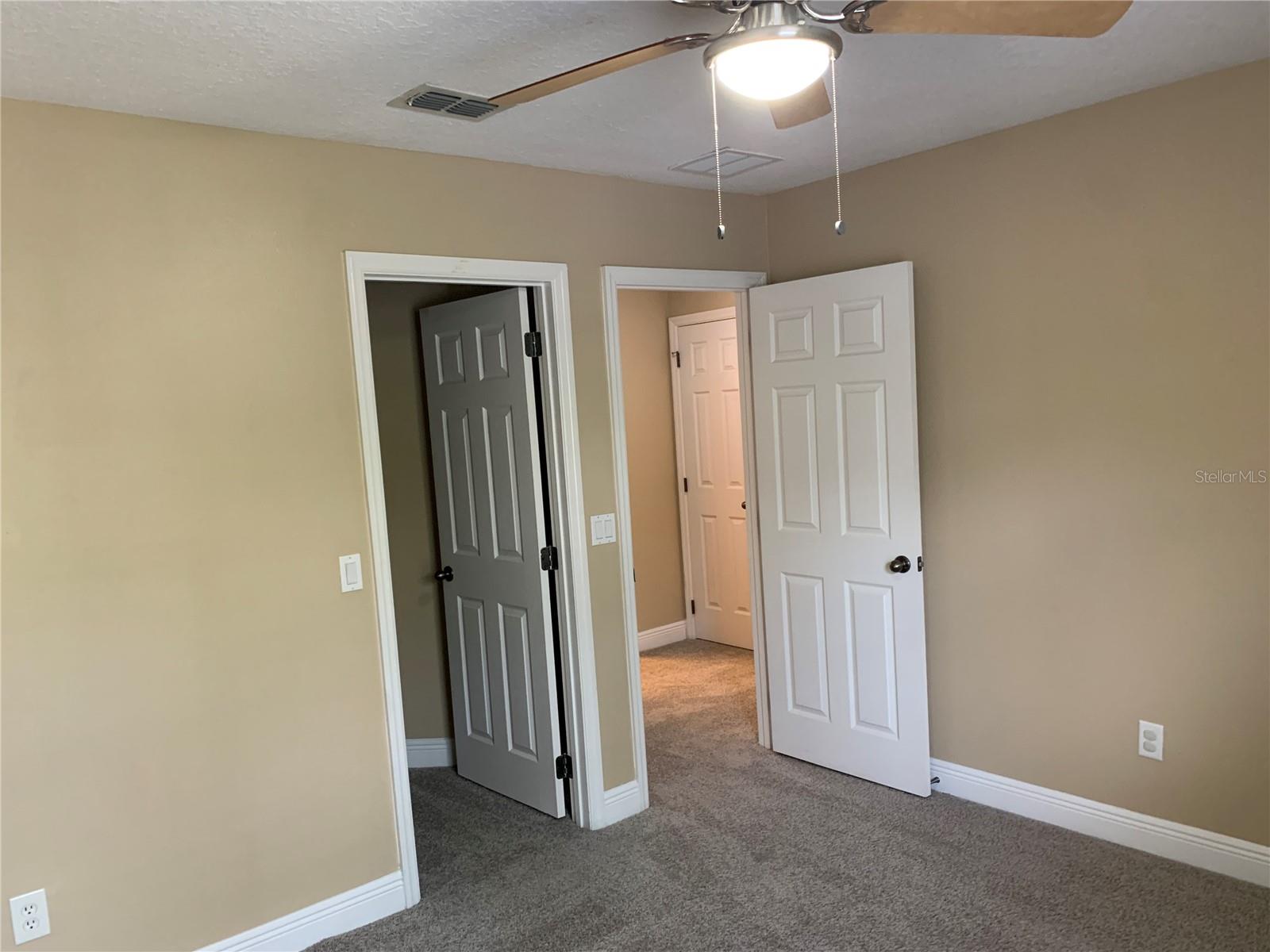 WEKIVA PARK TWNHMS - Residential Lease
