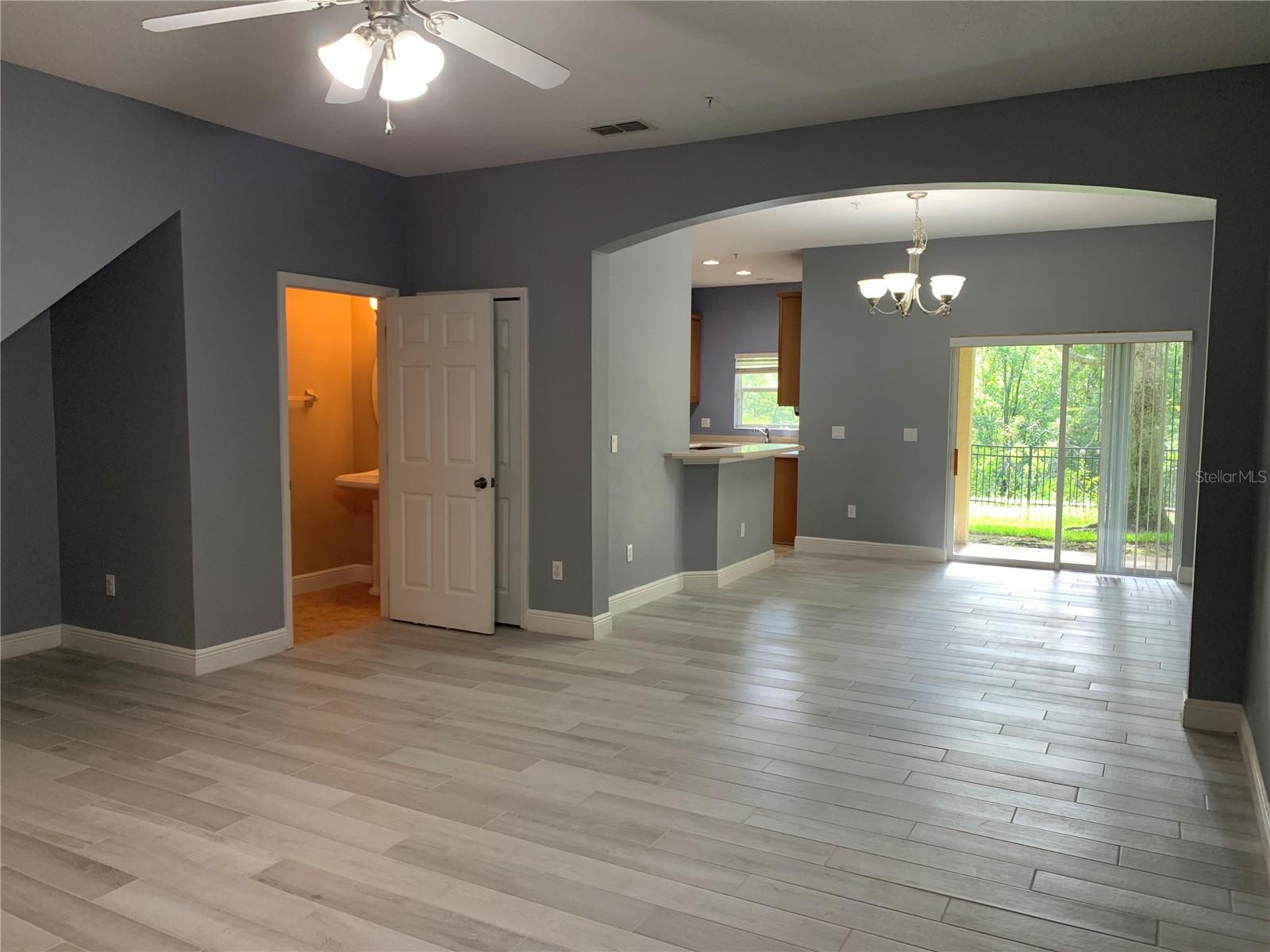 WEKIVA PARK TWNHMS - Residential Lease
