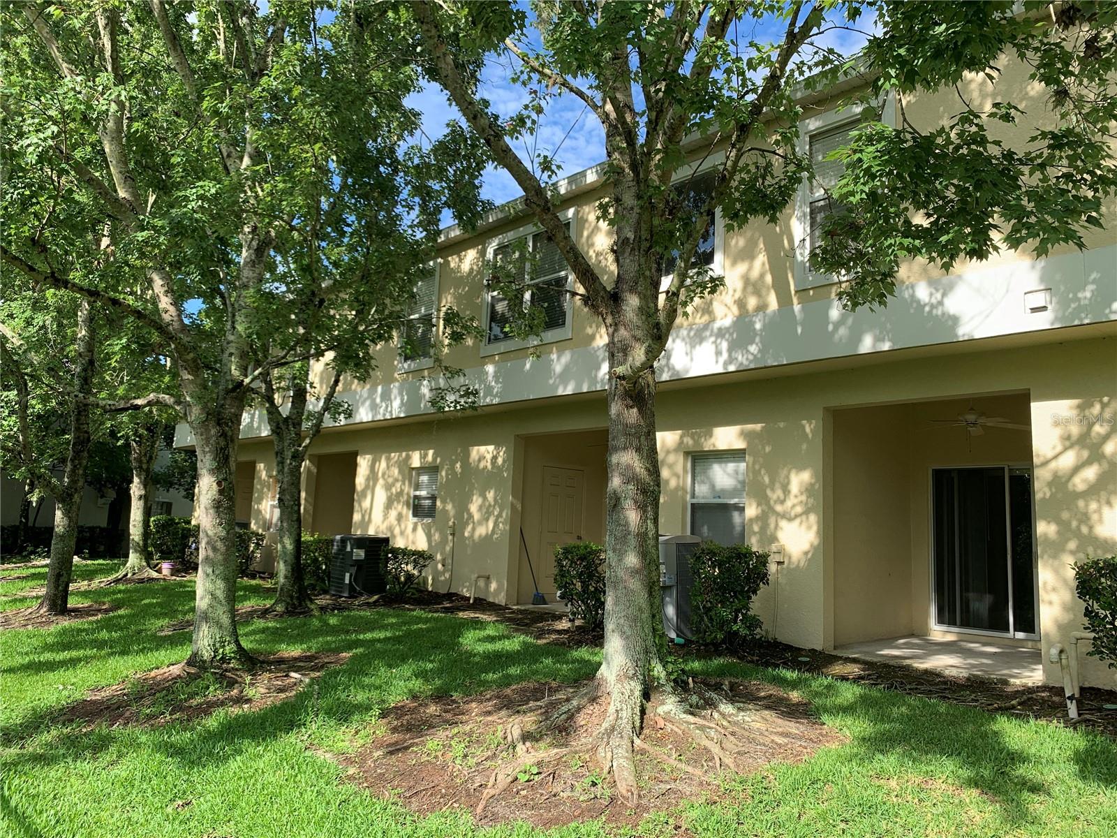 WEKIVA PARK TWNHMS - Residential Lease