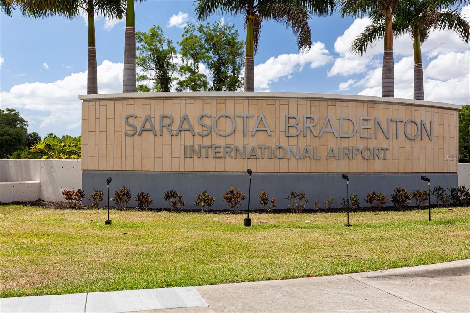 NEWTOWN HEIGHTS FIRST ADD TO - Residential