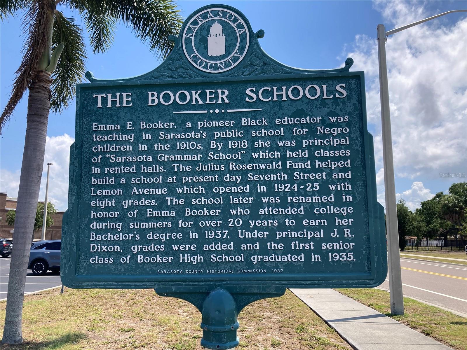 NEWTOWN HEIGHTS FIRST ADD TO - Residential