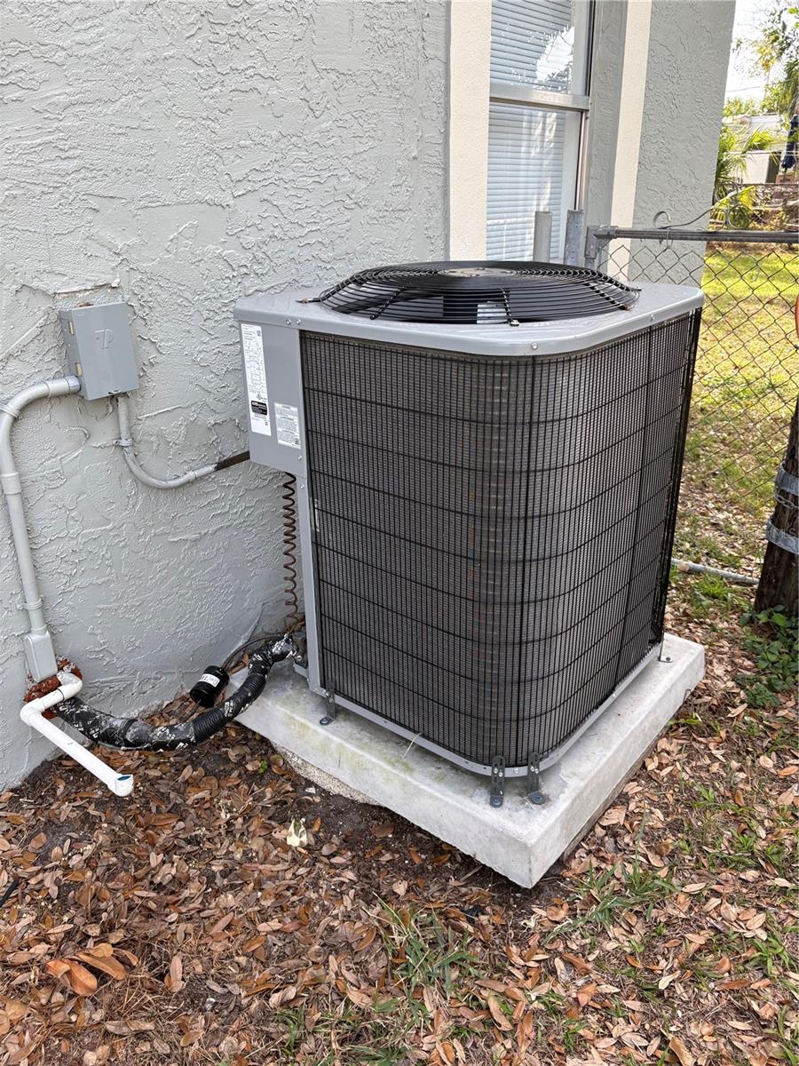 NEWTOWN HEIGHTS FIRST ADD TO - Residential