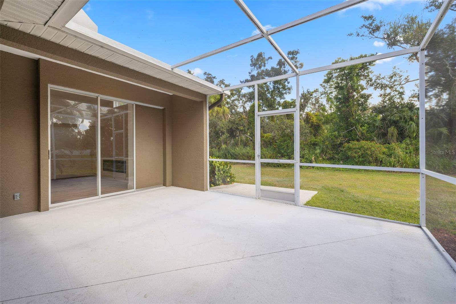 RIVER WOODS PH I - Residential