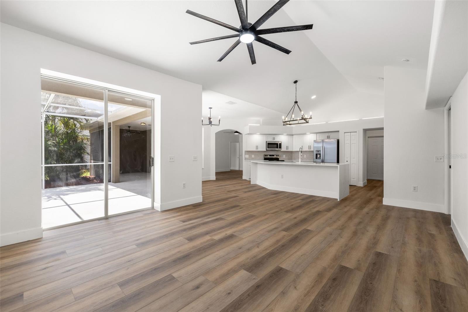 RIVER WOODS PH I - Residential