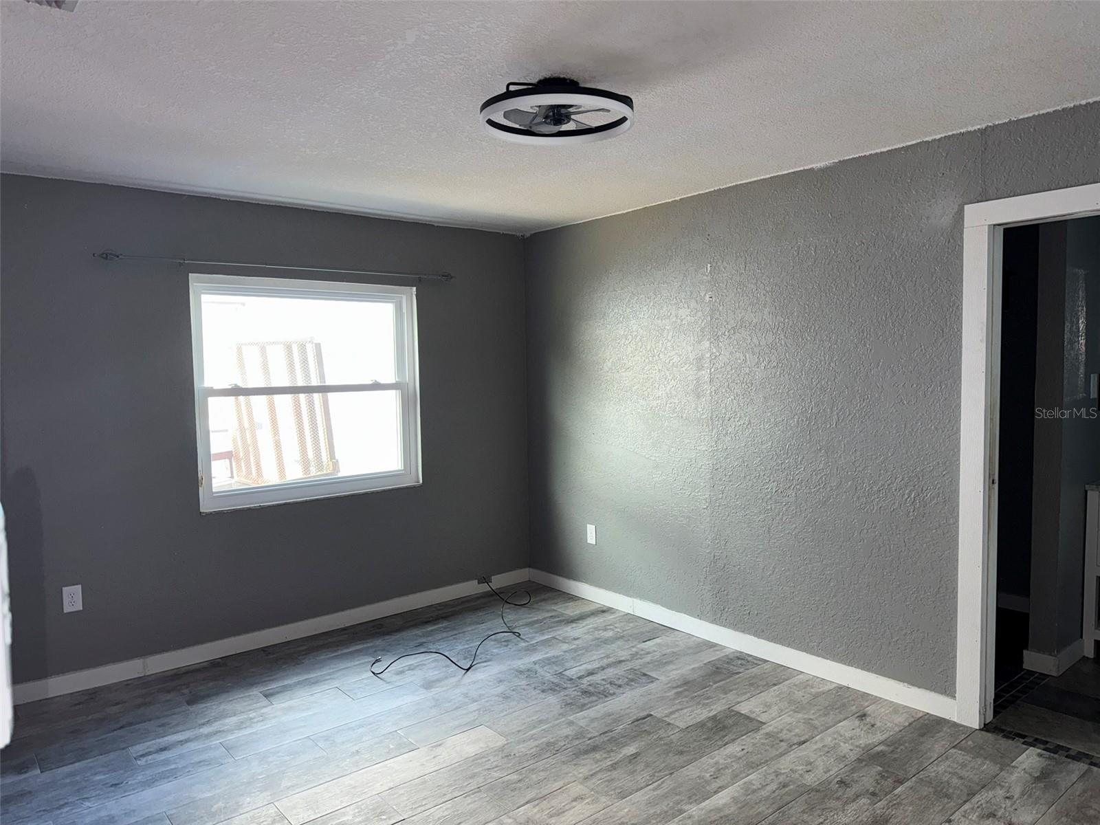 HONEYTREE EAST - Residential Lease