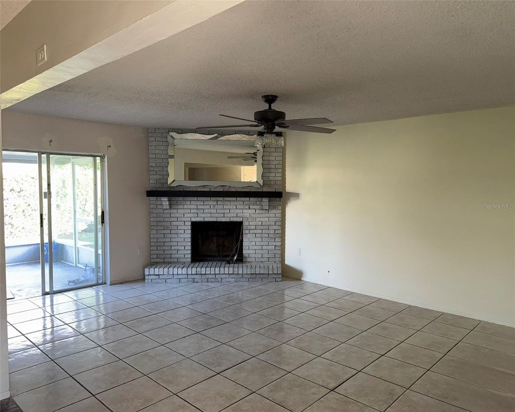 Photo of 1310 Cinnamon Way W, Lakeland, FL 33801 (MLS # O6355640)