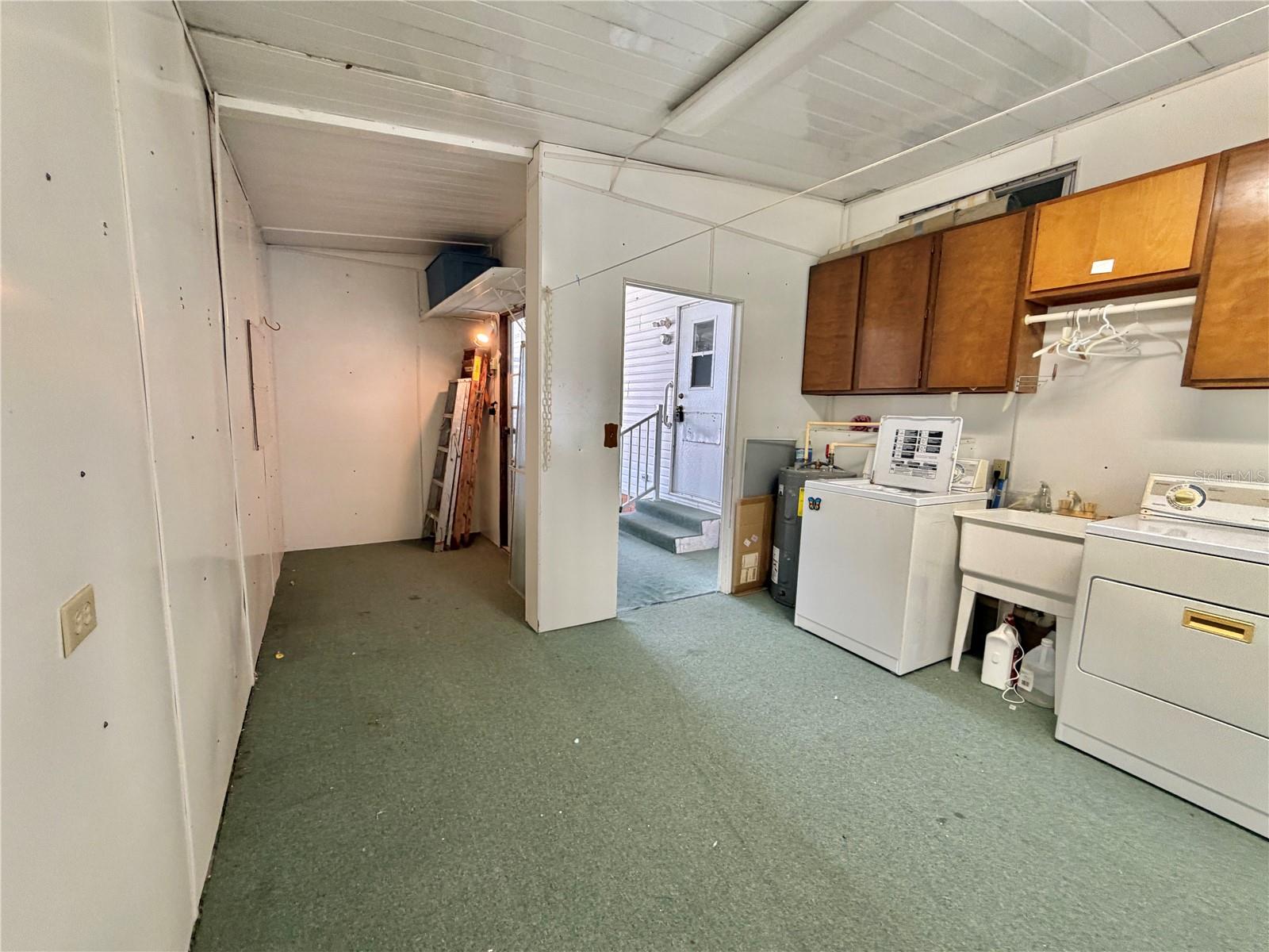 HAWTHORNE AT LEESBURG A COOP - Residential