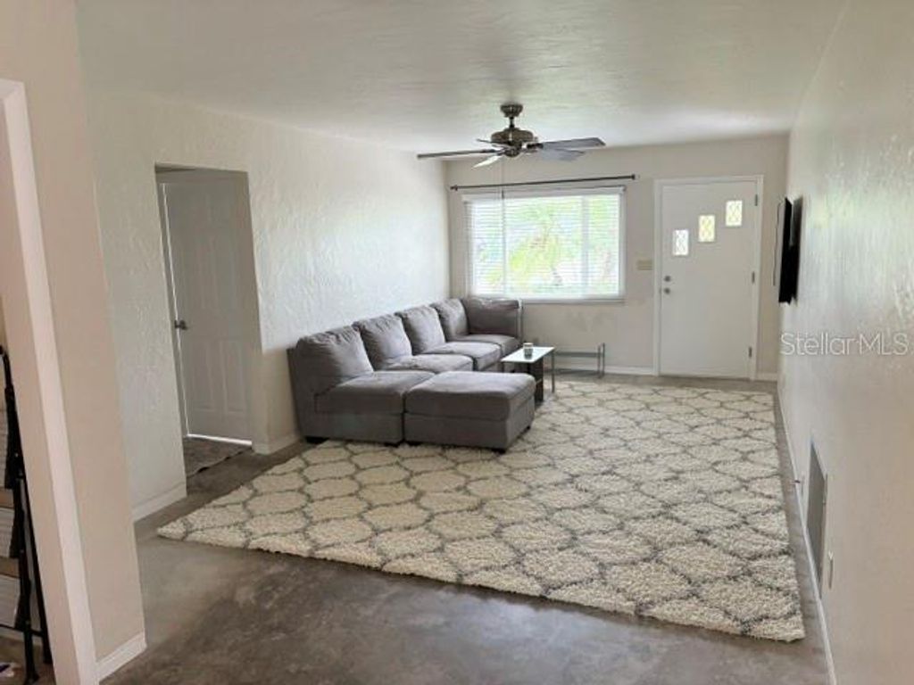 Photo of 5635 20th Avenue N, St Petersburg, FL 33710 (MLS # TB8402097)