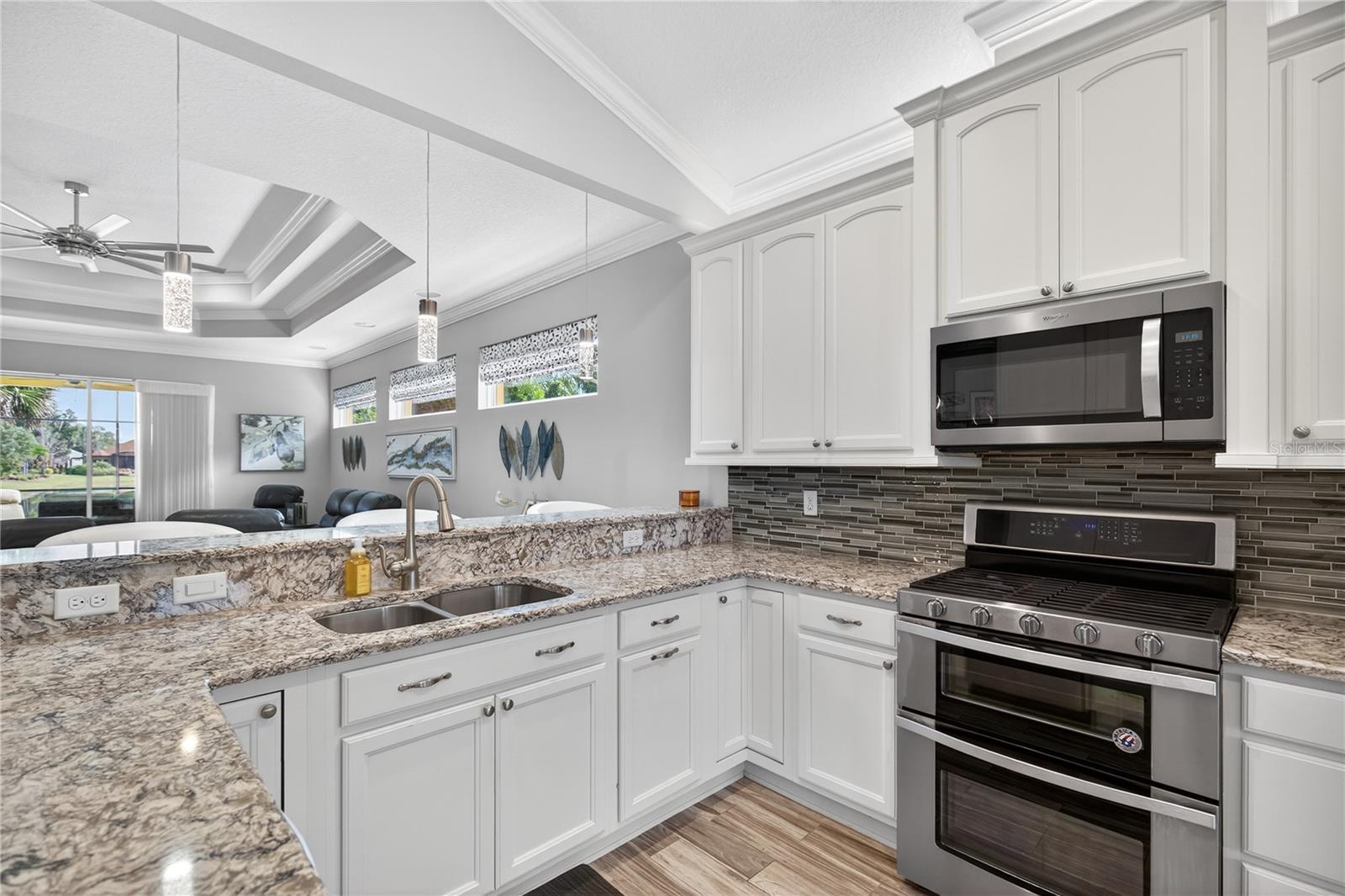 LAKES OF MOUNT DORA - Residential