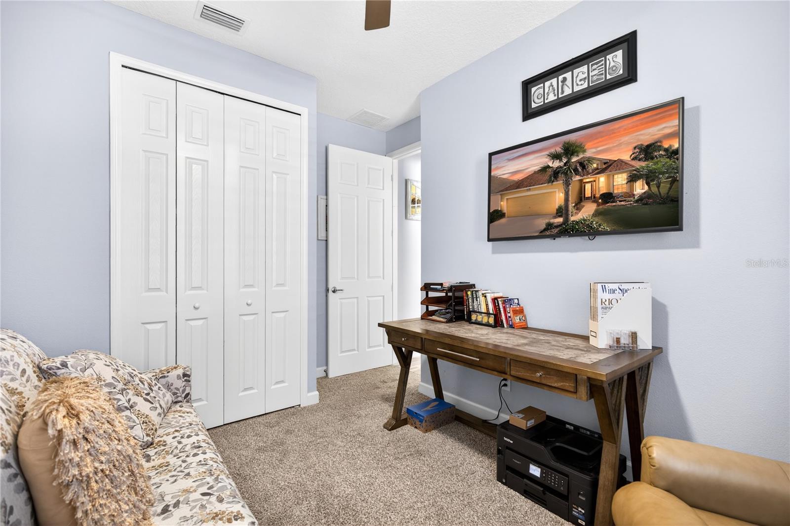 LAKES OF MOUNT DORA - Residential