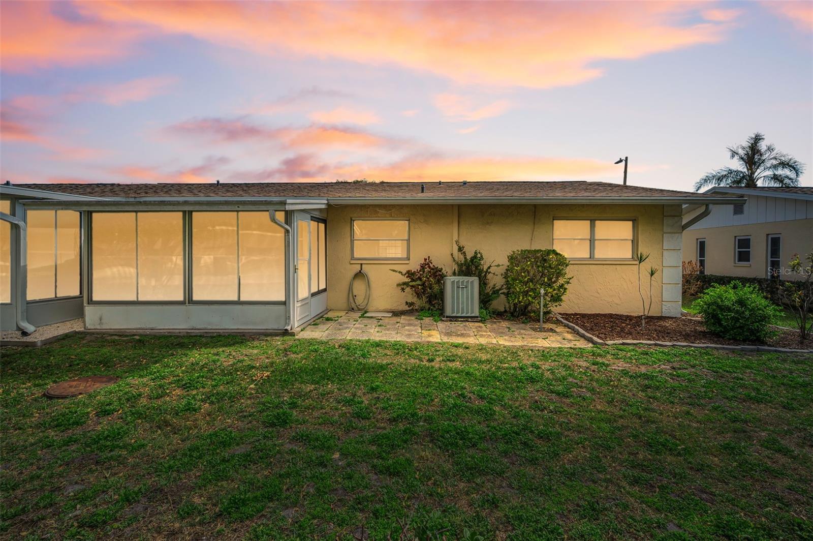 HEATHER HILL APTS - Residential