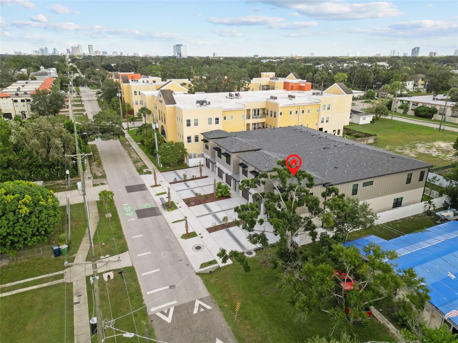 WESTSHORE PALMS - Residential