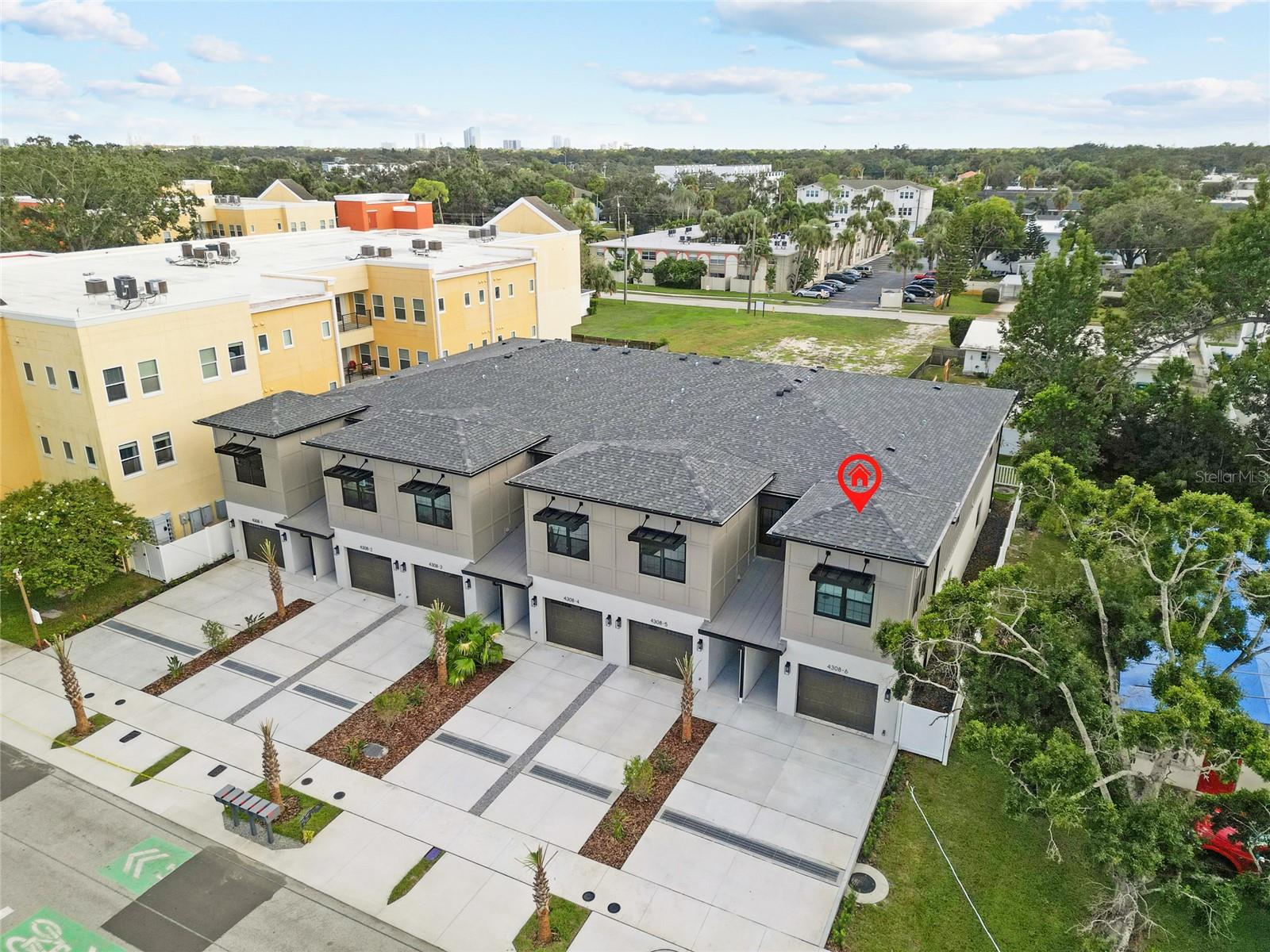 WESTSHORE PALMS - Residential