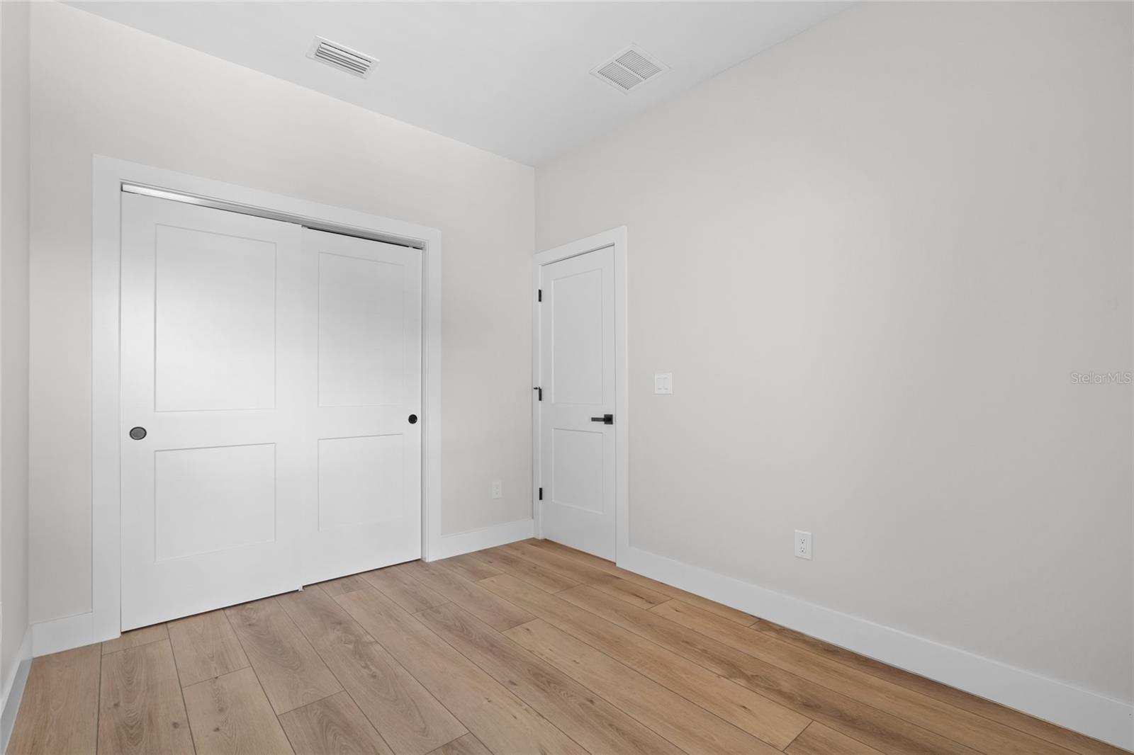 WESTSHORE PALMS - Residential