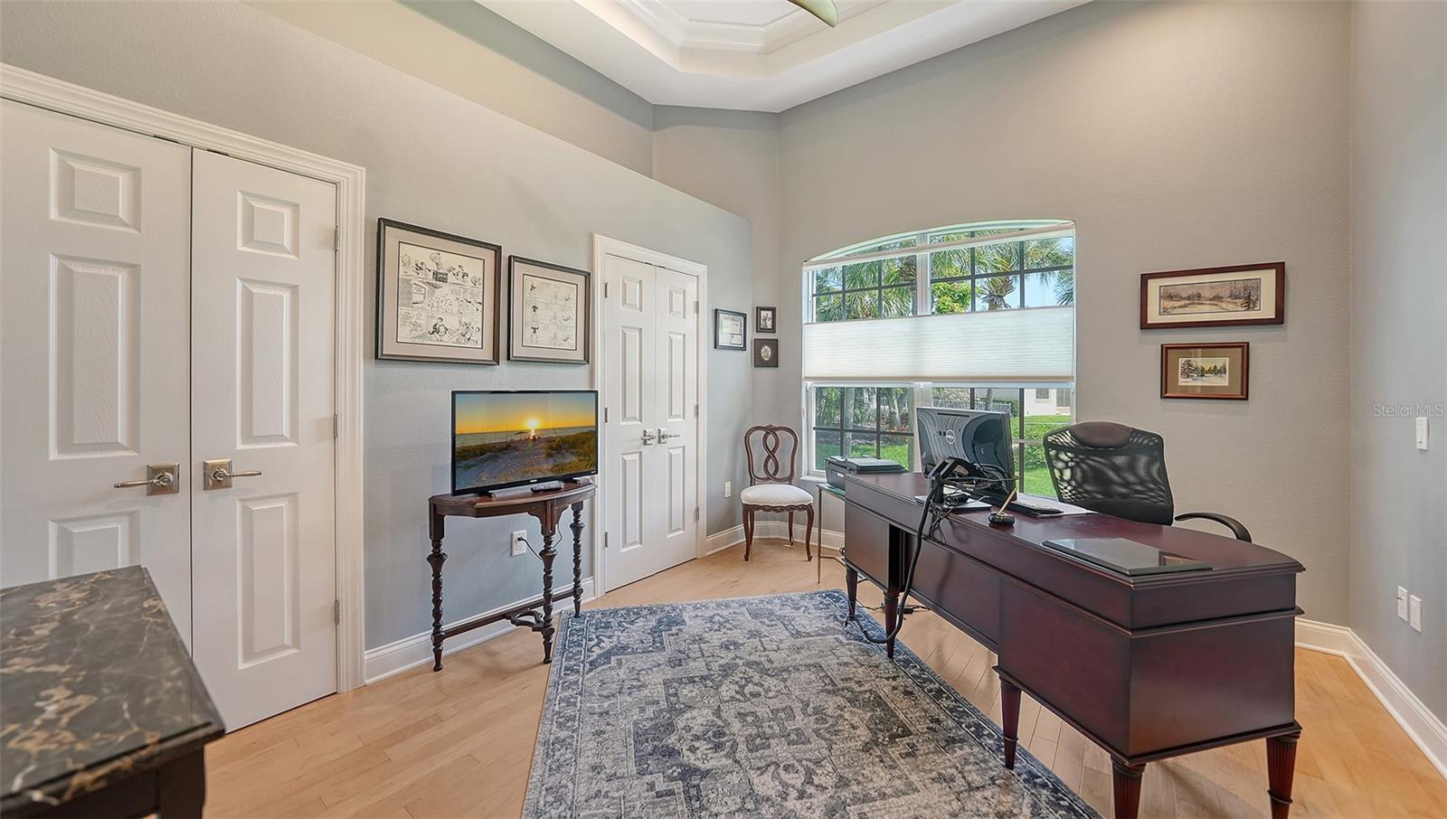 QUEENS HARBOUR - Residential