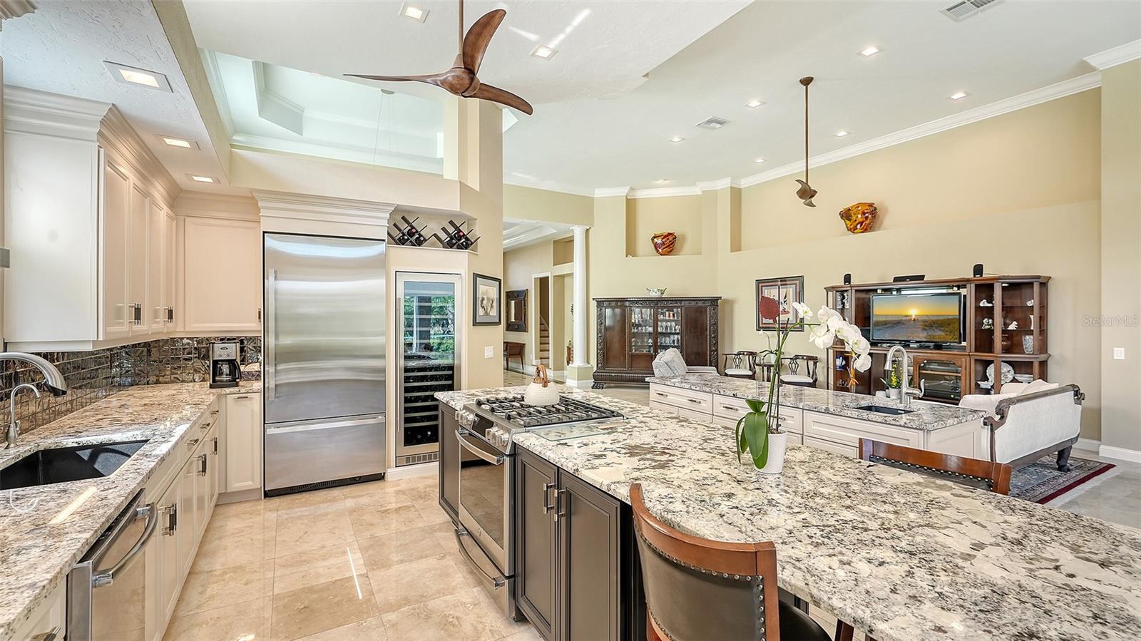 QUEENS HARBOUR - Residential