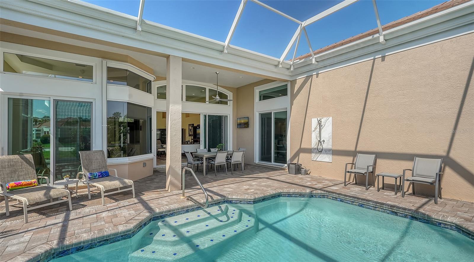 QUEENS HARBOUR - Residential