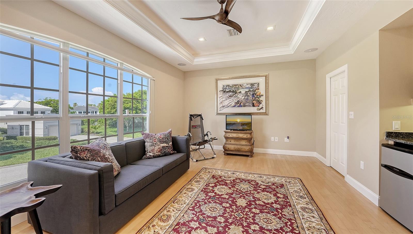 QUEENS HARBOUR - Residential