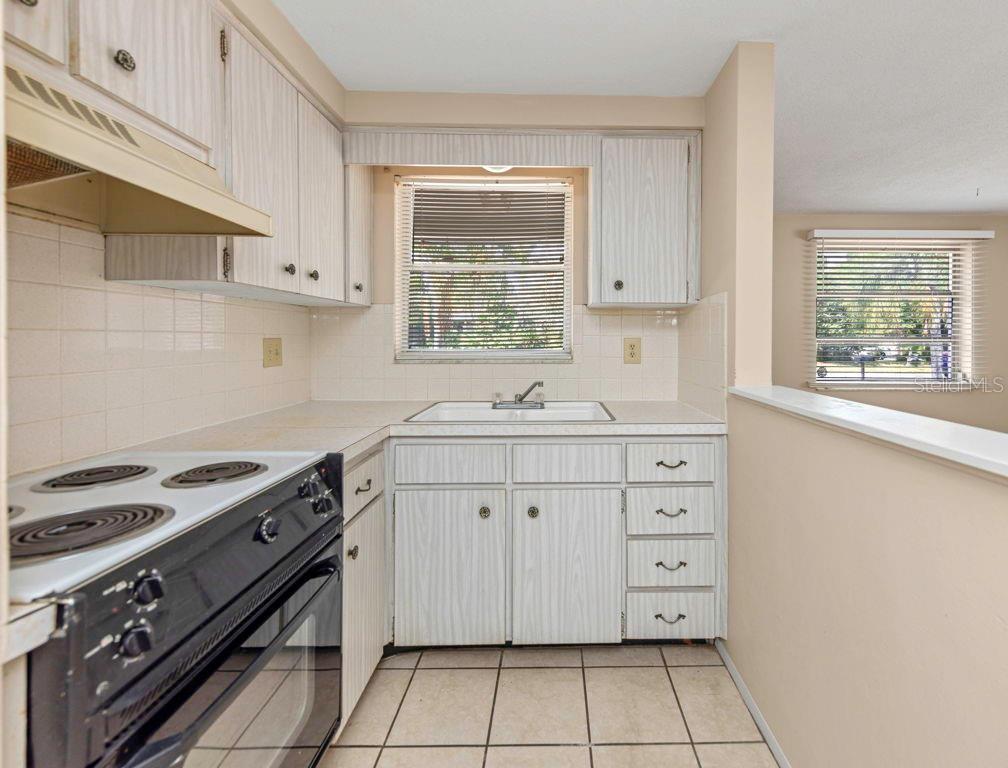 COVERT SQUARE - Residential Income