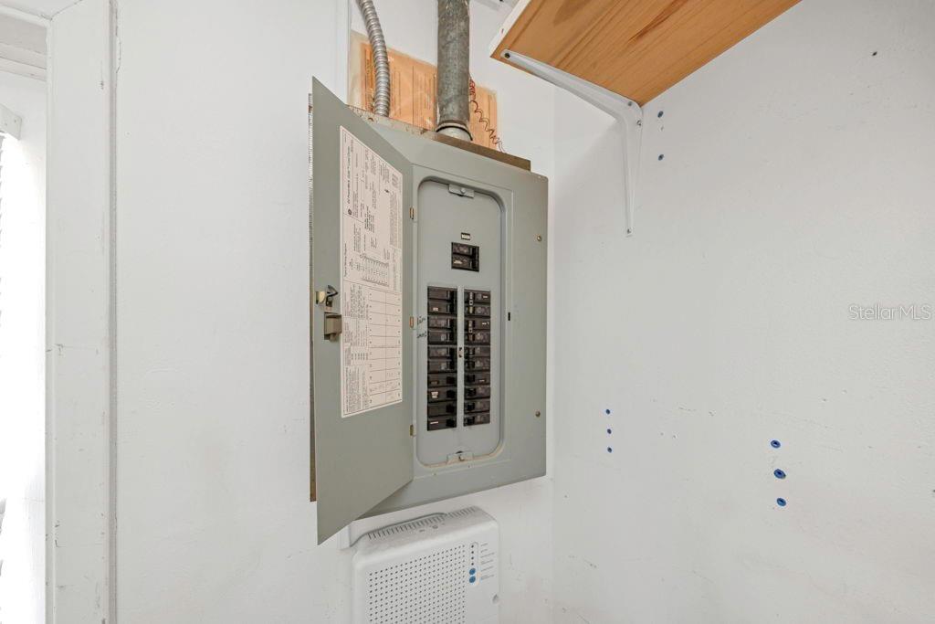 COVERT SQUARE - Residential Income