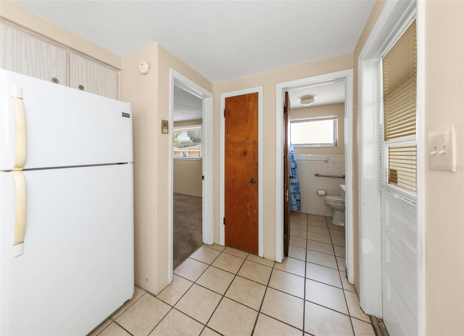 COVERT SQUARE - Residential Income