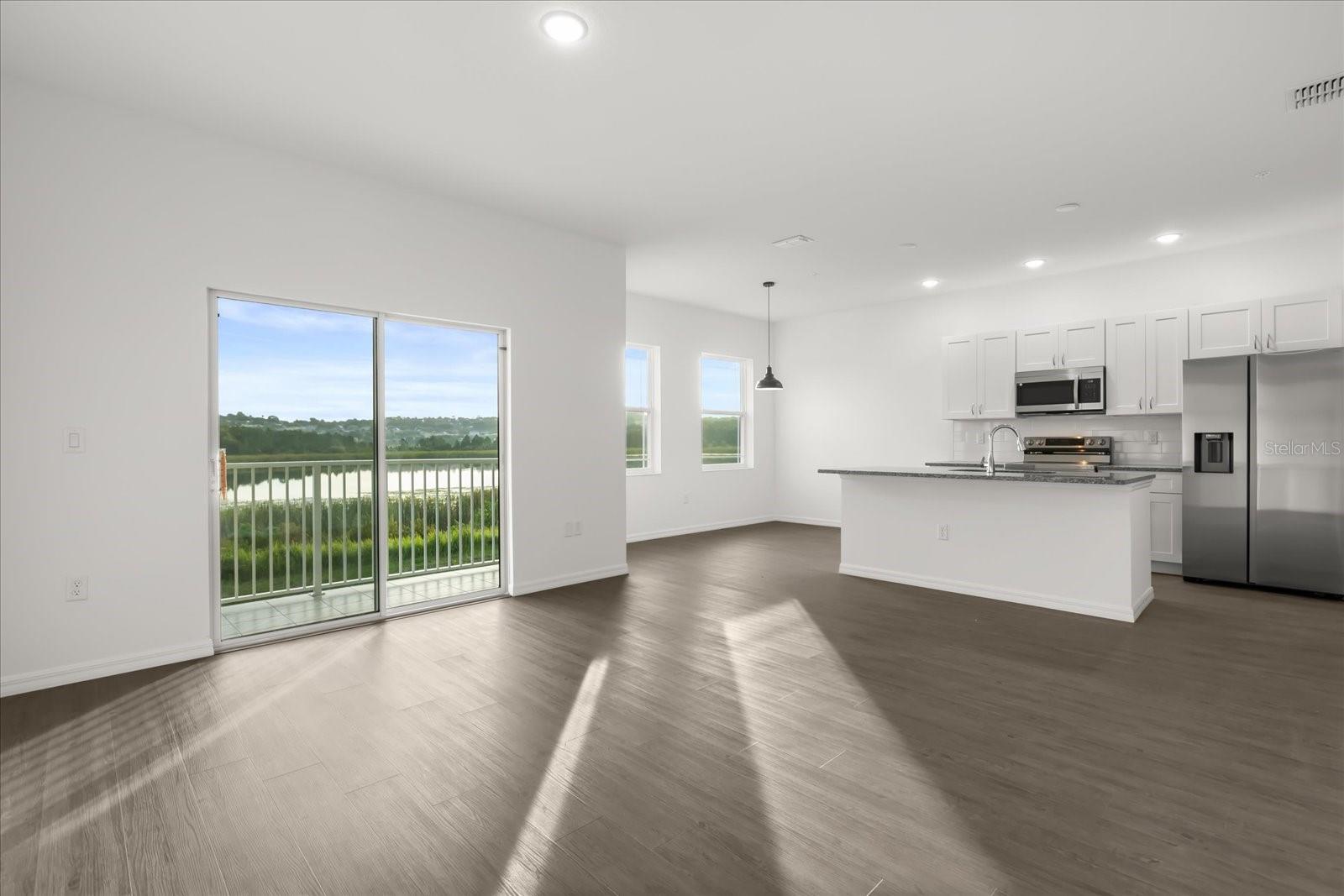 935 LAKEFRONT VILLAGE DRIVE