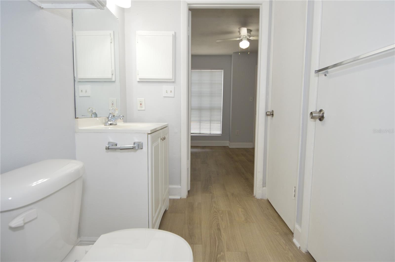 THE GRAND RESERVE CONDO - Residential Lease