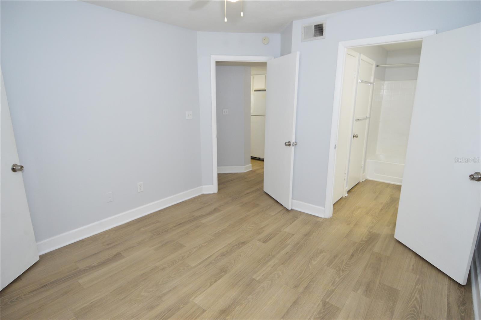 THE GRAND RESERVE CONDO - Residential Lease