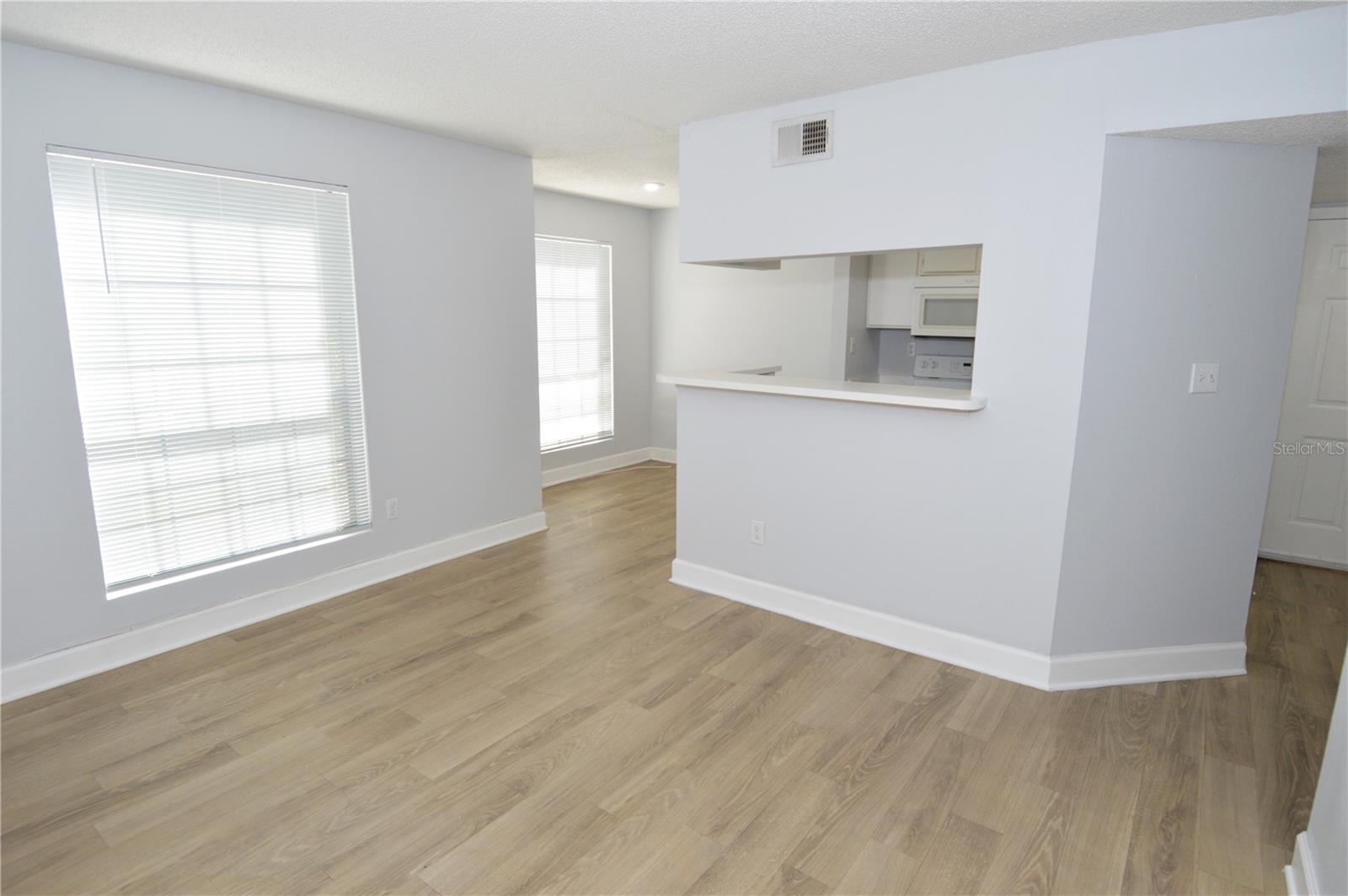 THE GRAND RESERVE CONDO - Residential Lease
