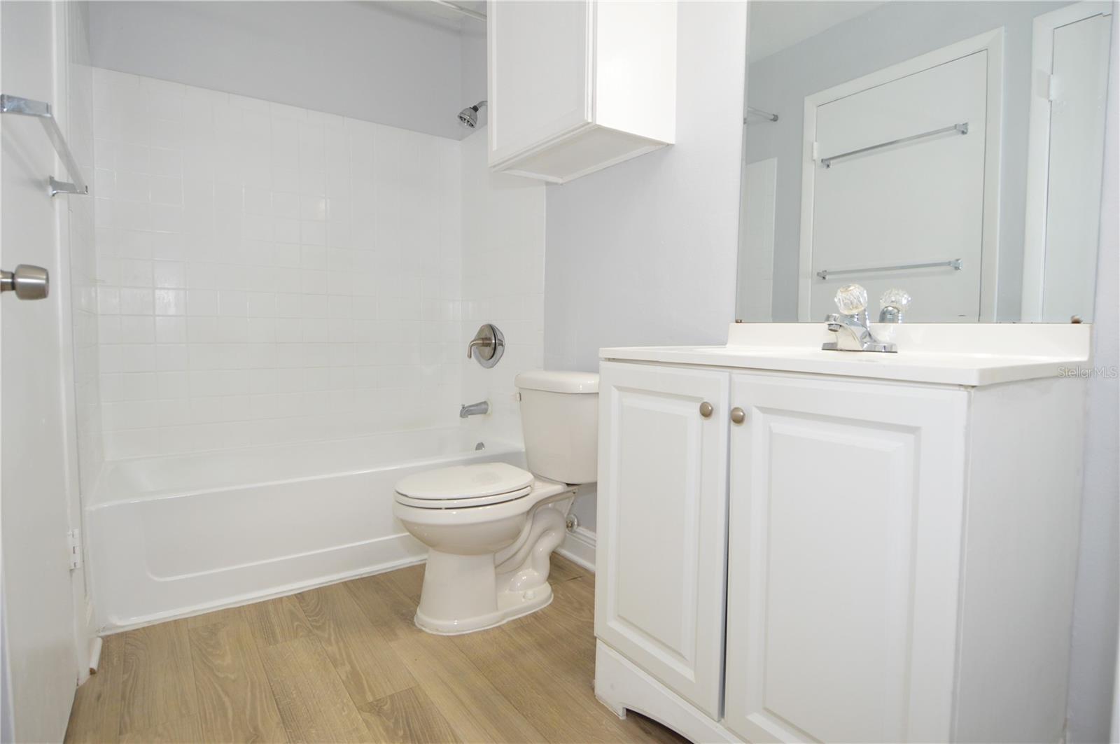 THE GRAND RESERVE CONDO - Residential Lease