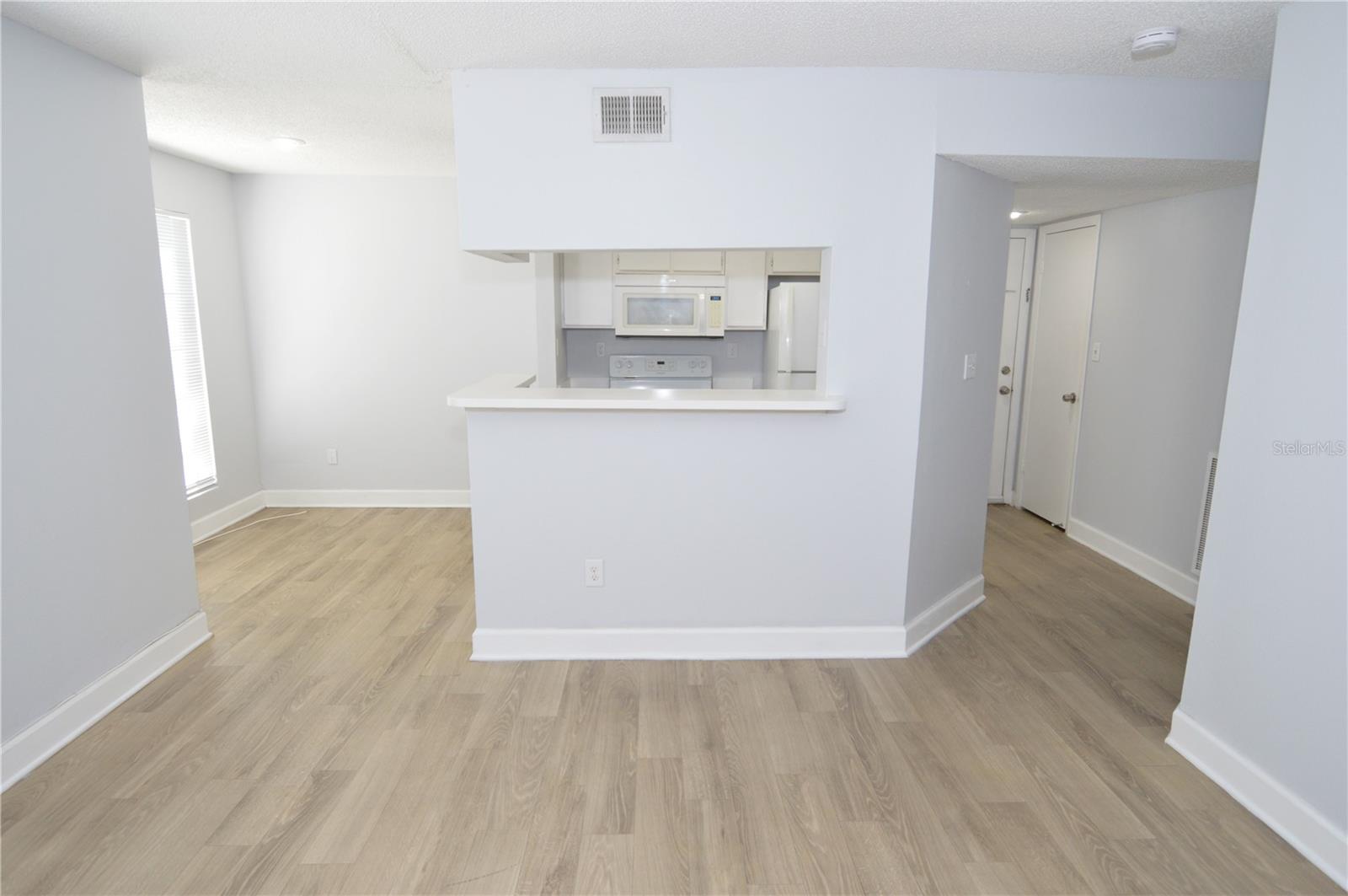 THE GRAND RESERVE CONDO - Residential Lease