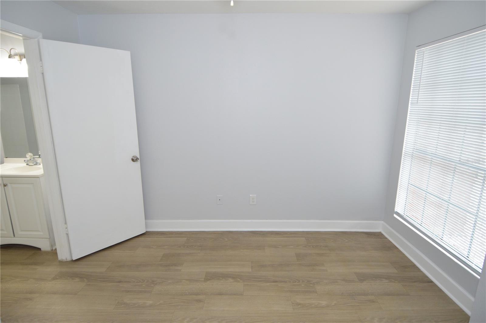 THE GRAND RESERVE CONDO - Residential Lease