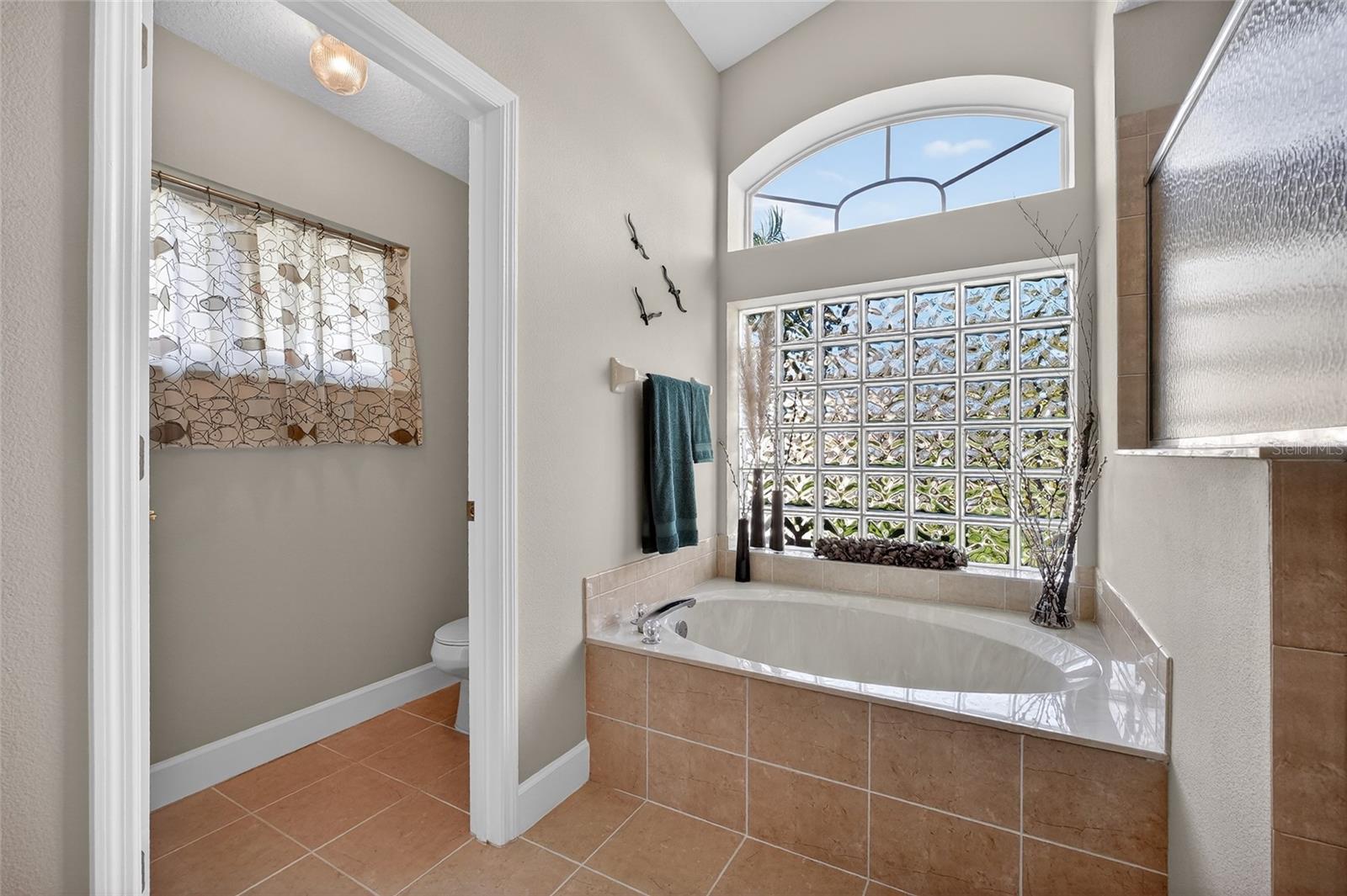 BREAKAWAY TR PH 03 UNIT 2A - Residential