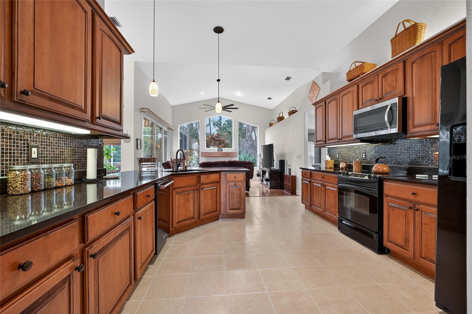 BREAKAWAY TR PH 03 UNIT 2A - Residential