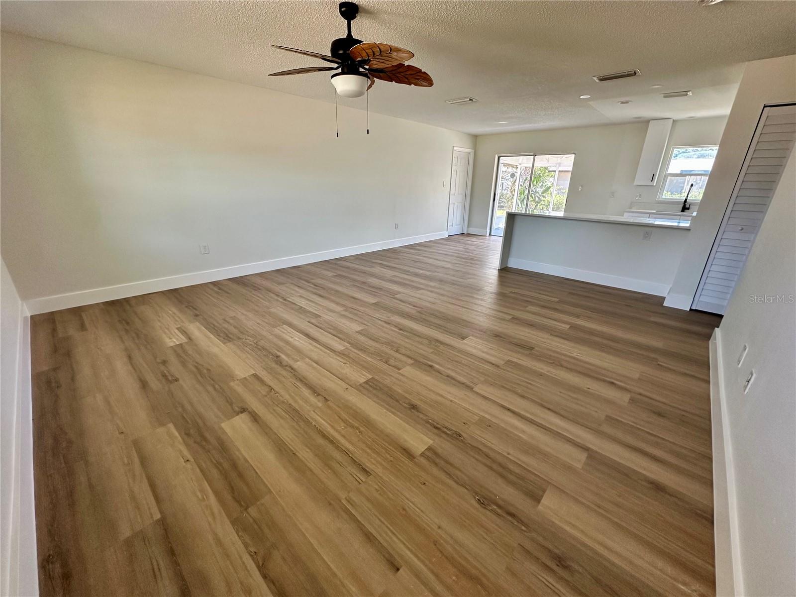 1035 POMPANO DRIVE