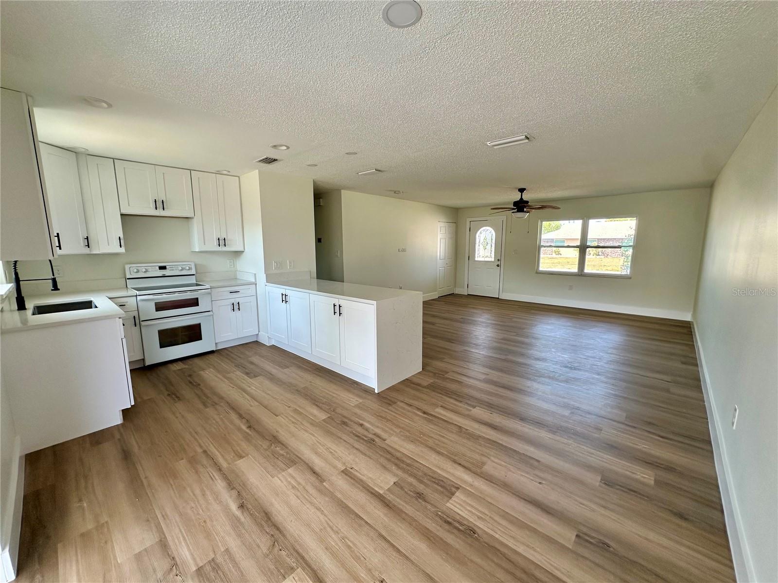 1035 POMPANO DRIVE