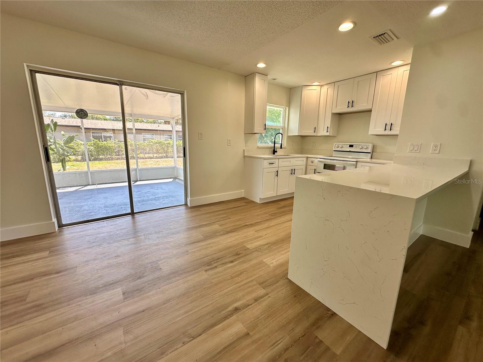 1035 POMPANO DRIVE