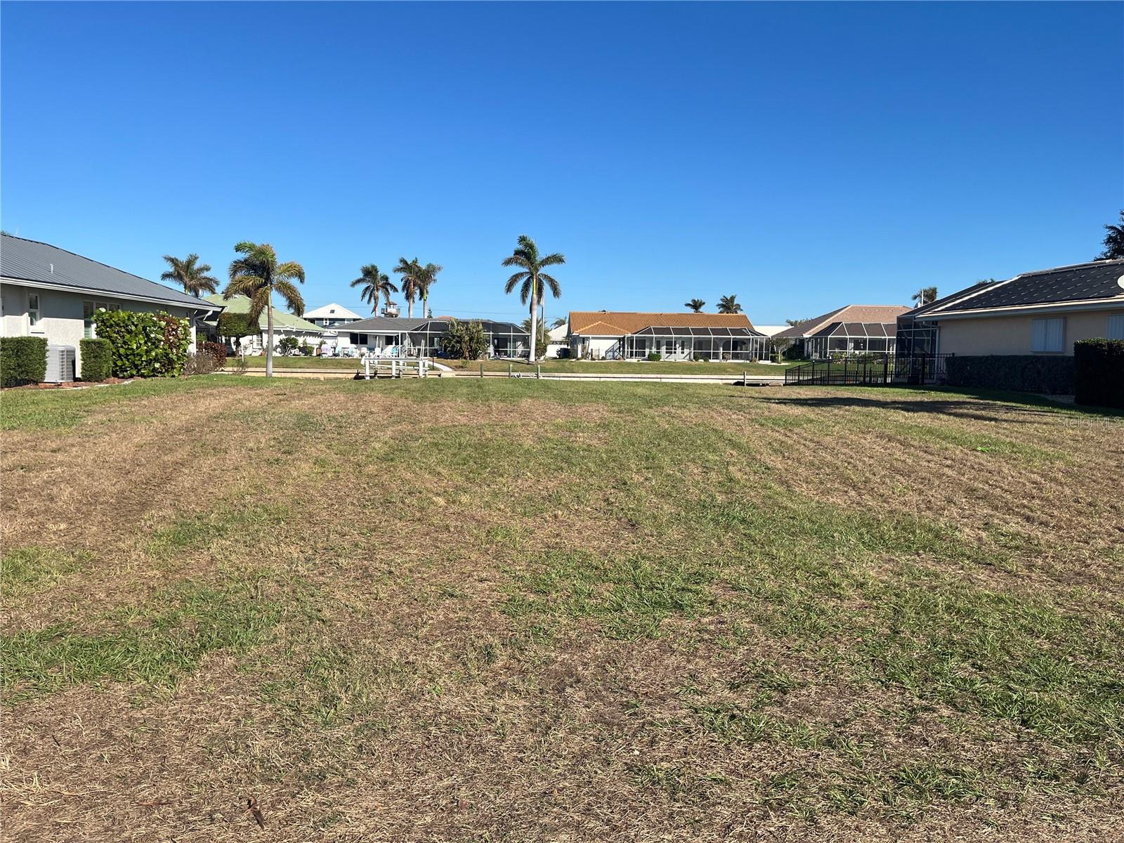 PUNTA GORDA ISLES SEC 07 - Land