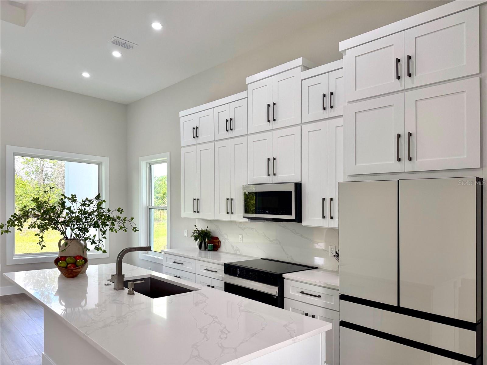 PINE LAKES - Residential