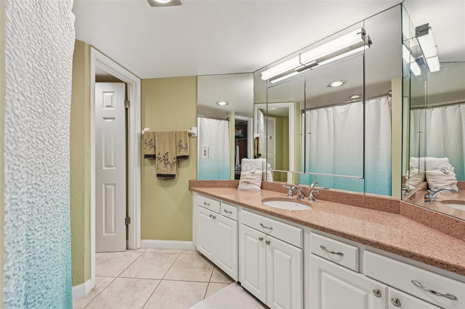 TORTUGA BEACH CLUB - Residential