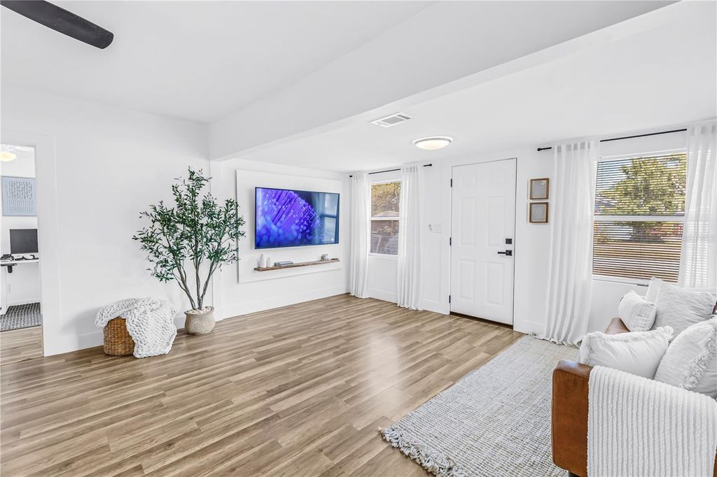 Photo of 1537 39th Street S, St Petersburg, FL 33711 (MLS # TB8522917)