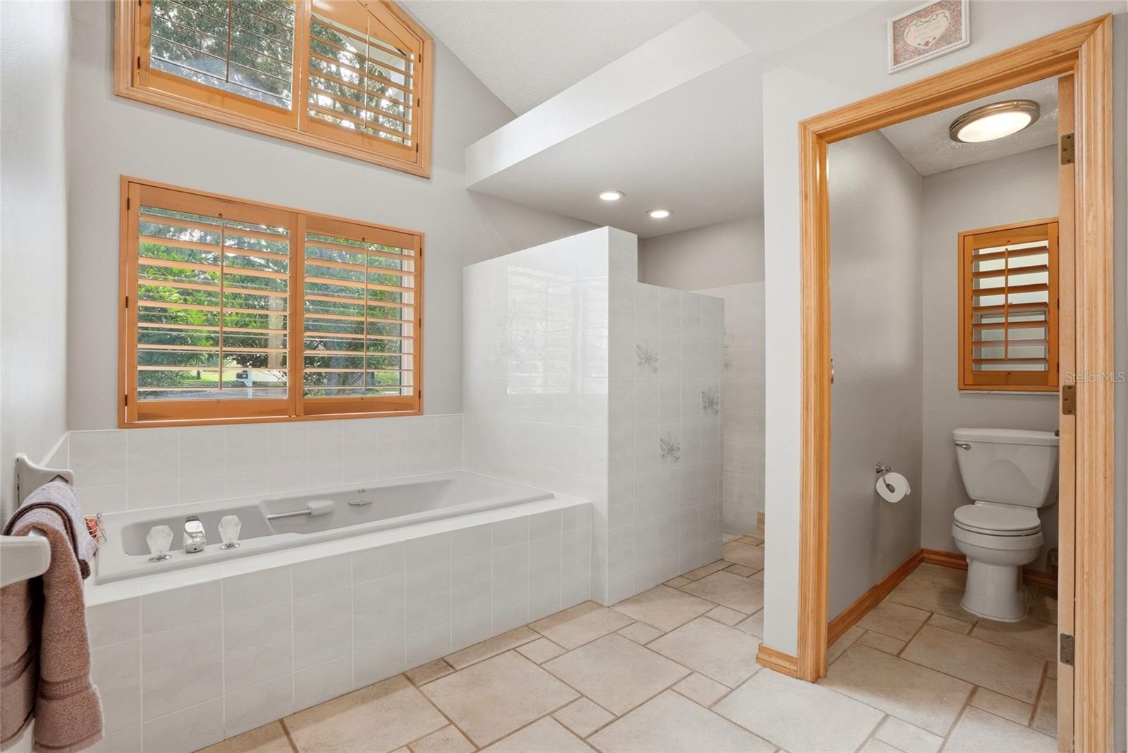 SANCTUARY AT COBBS LANDING THE - Residential