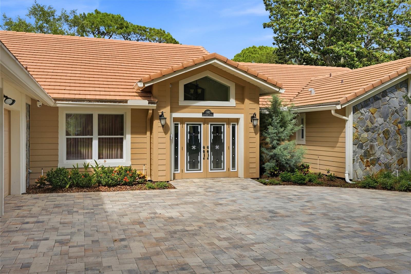 3493 SHORELINE CIRCLE