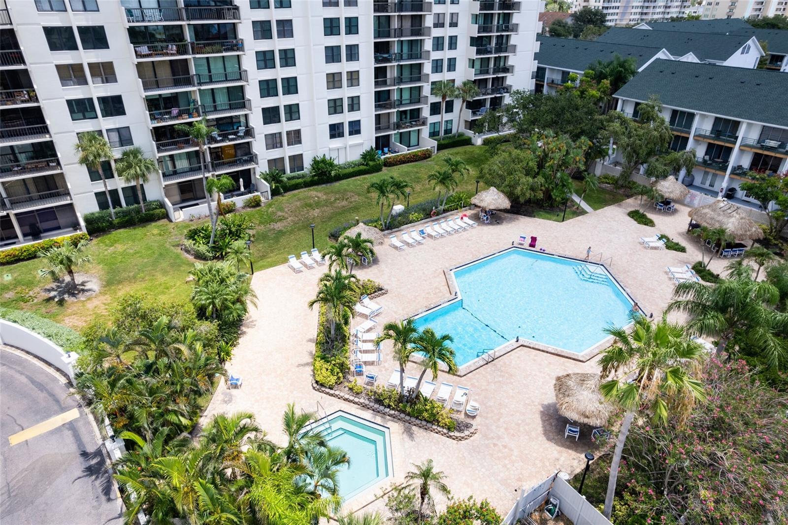 STARBOARD TOWER - Residential
