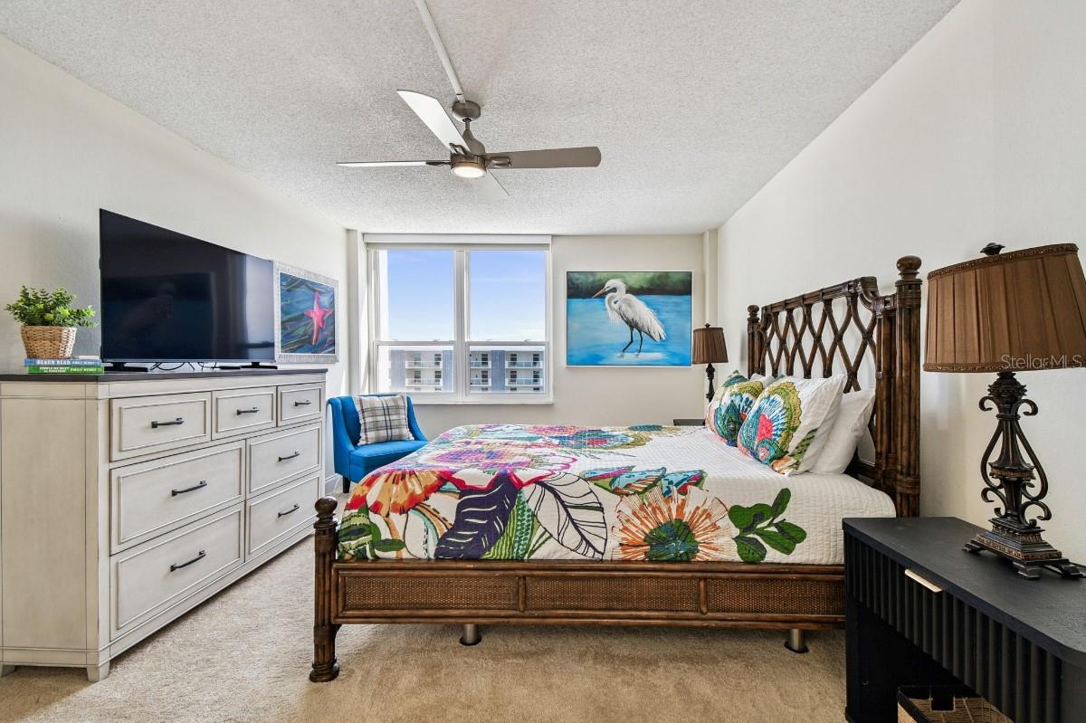 STARBOARD TOWER - Residential