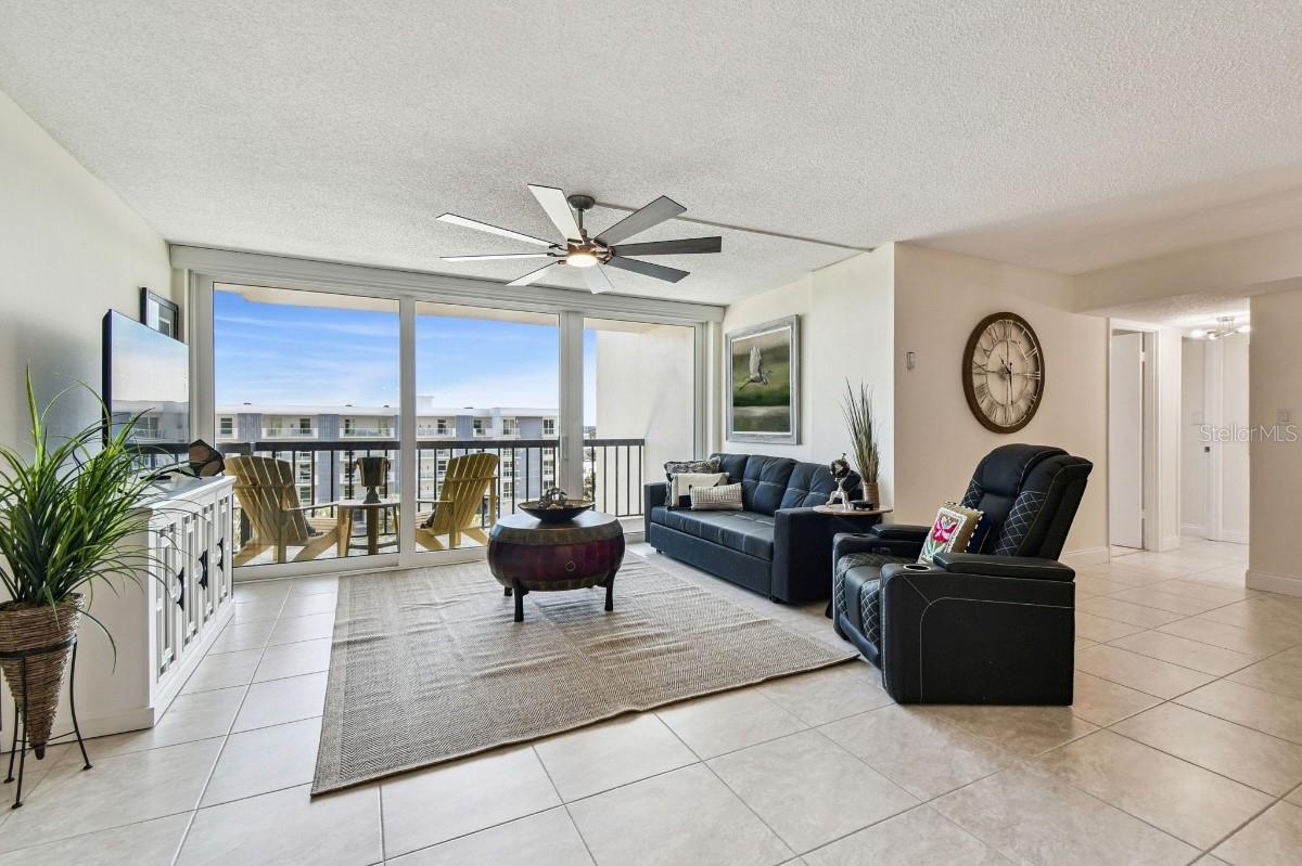 STARBOARD TOWER - Residential