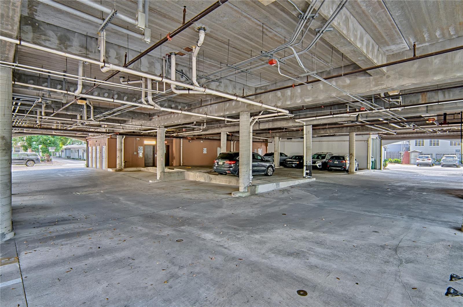 LIONSGATE CONDO - Residential