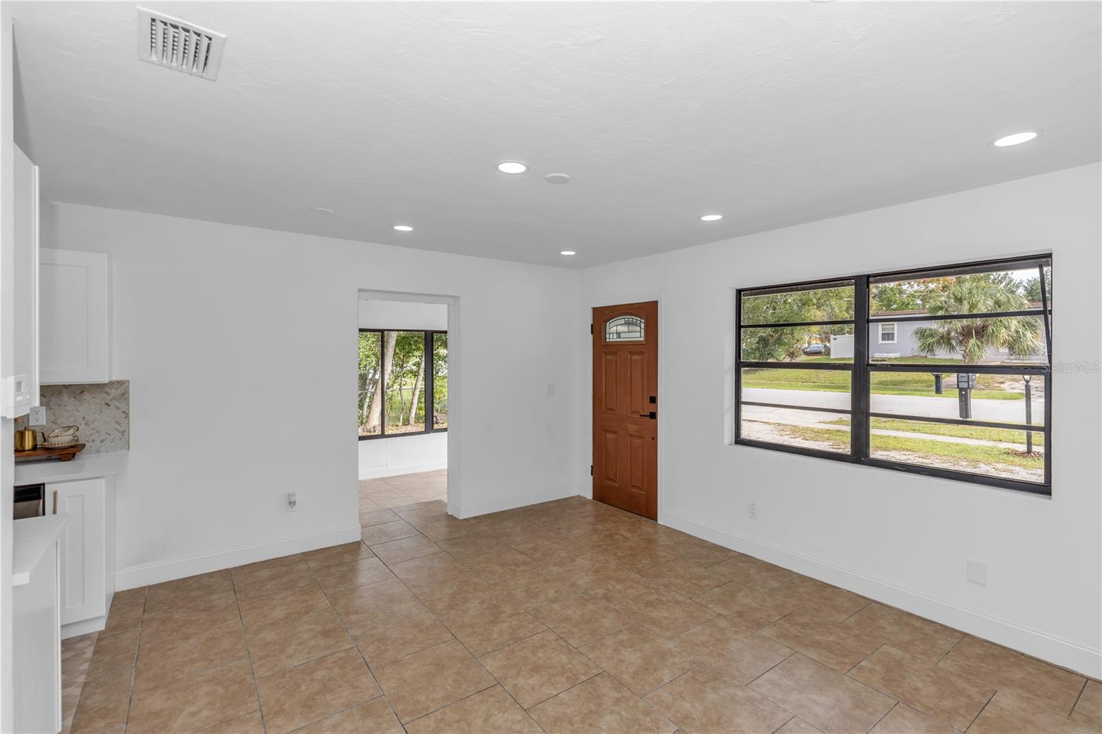 DELTONA LAKES UNIT 03 TR I & H - Residential