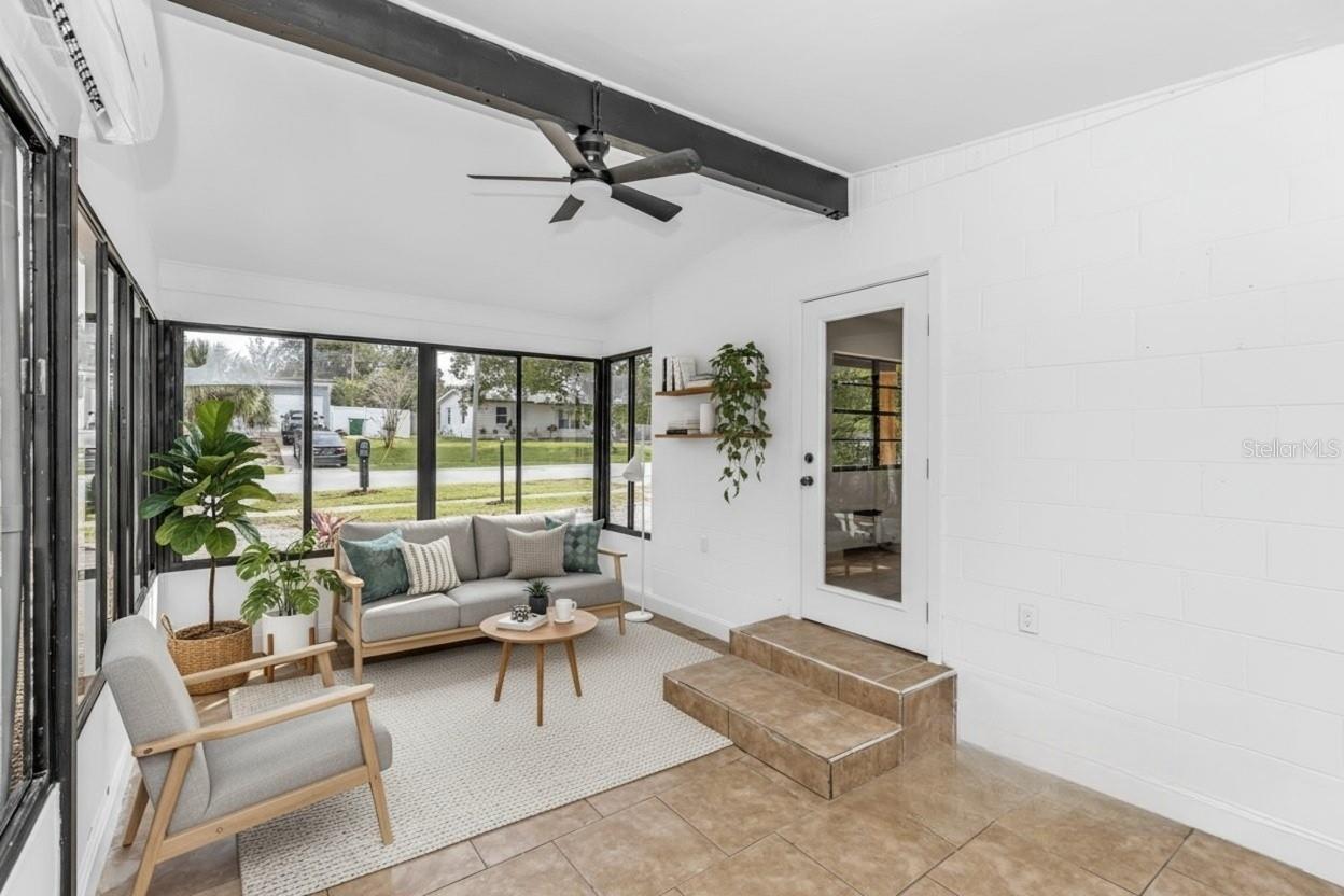 DELTONA LAKES UNIT 03 TR I & H - Residential