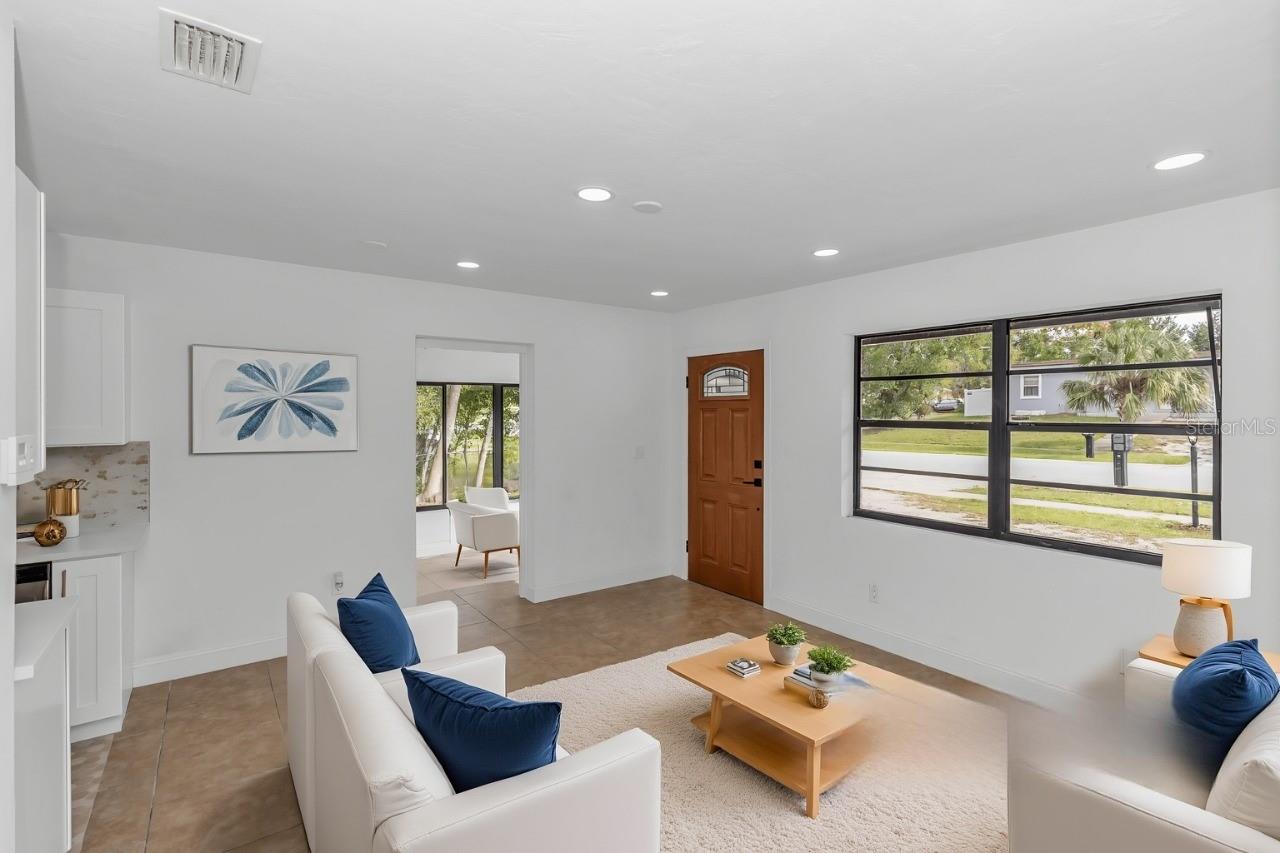 DELTONA LAKES UNIT 03 TR I & H - Residential